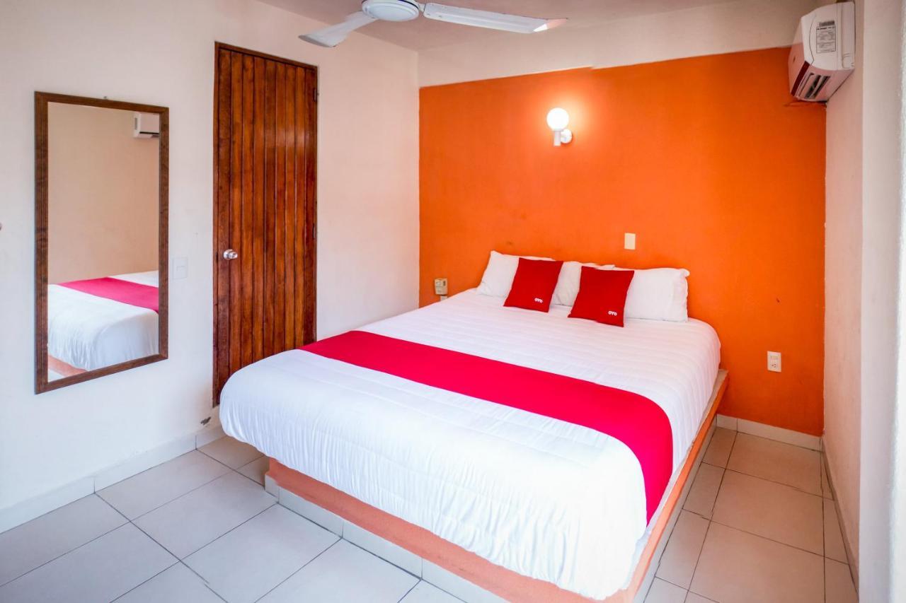 OYO Hotel Casa Bravo Zihuatanejo Exterior foto
